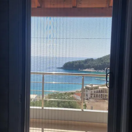 Apartment Cornerstones *