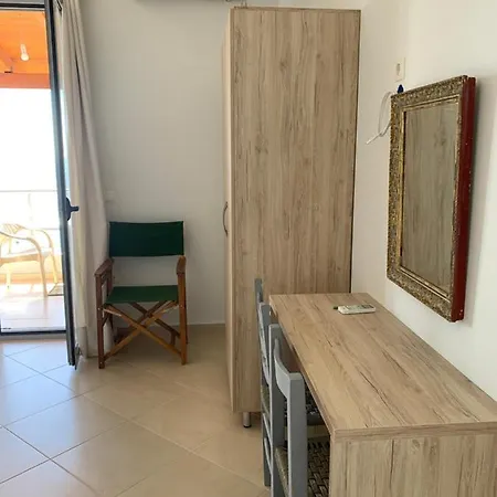 Cornerstones Apartment Himare